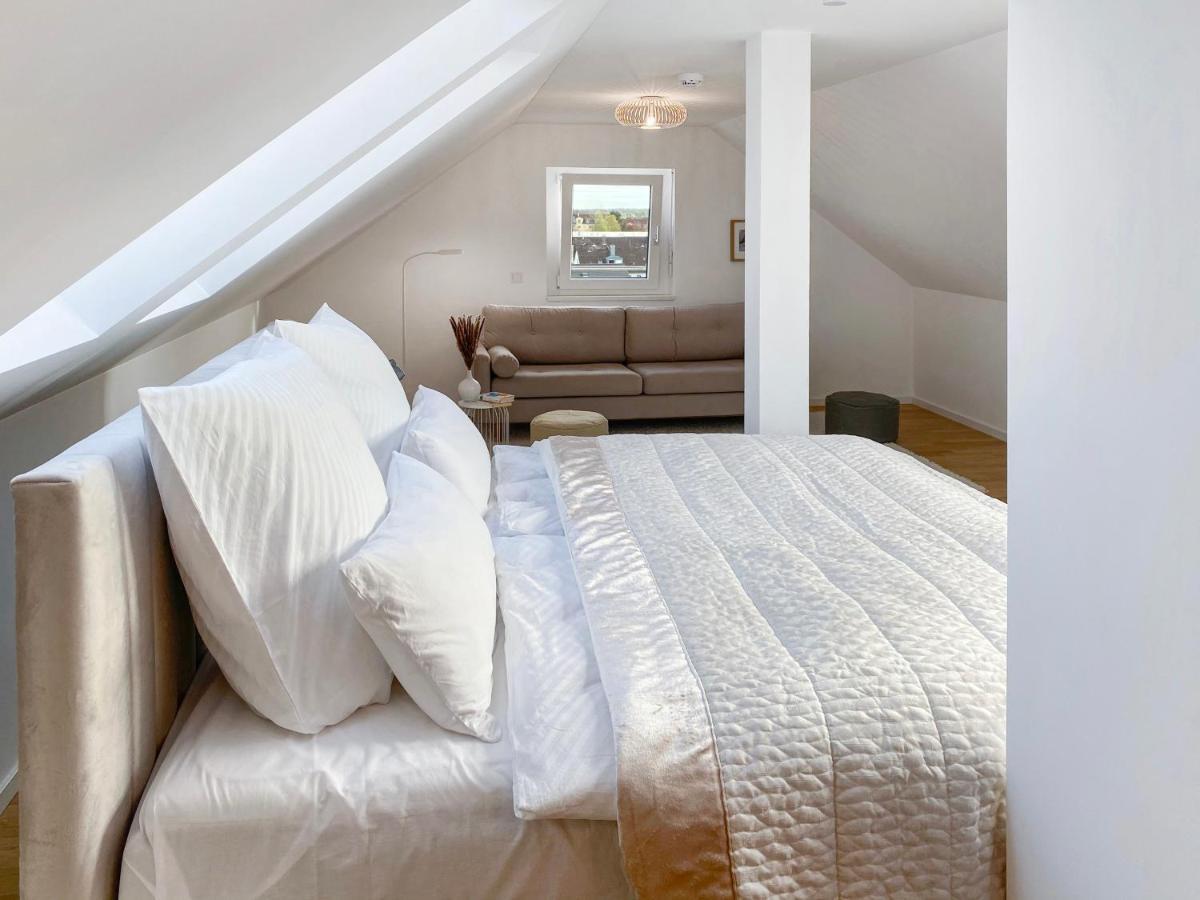 Modern & Stylisch - Penthouse-Feeling Nahe Flughafen Muenchen Appartement Freising Buitenkant foto