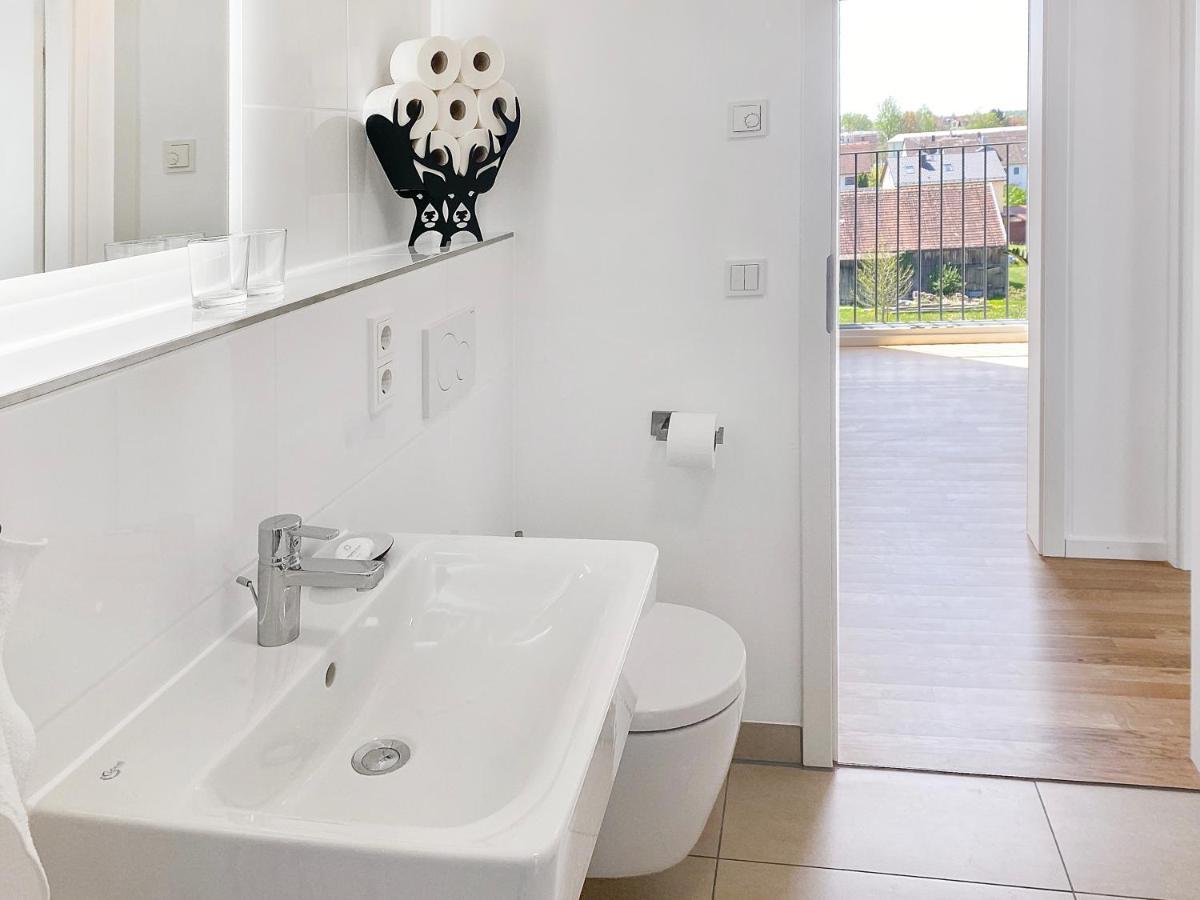 Modern & Stylisch - Penthouse-Feeling Nahe Flughafen Muenchen Appartement Freising Buitenkant foto