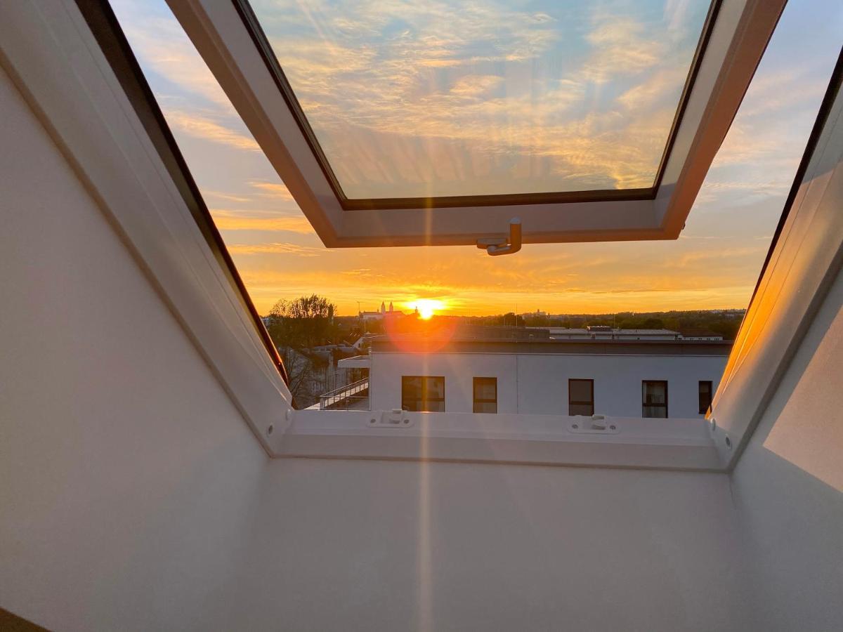 Modern & Stylisch - Penthouse-Feeling Nahe Flughafen Muenchen Appartement Freising Buitenkant foto