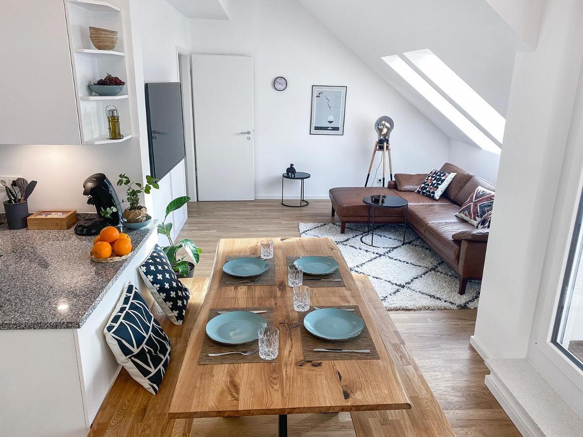 Modern & Stylisch - Penthouse-Feeling Nahe Flughafen Muenchen Appartement Freising Buitenkant foto