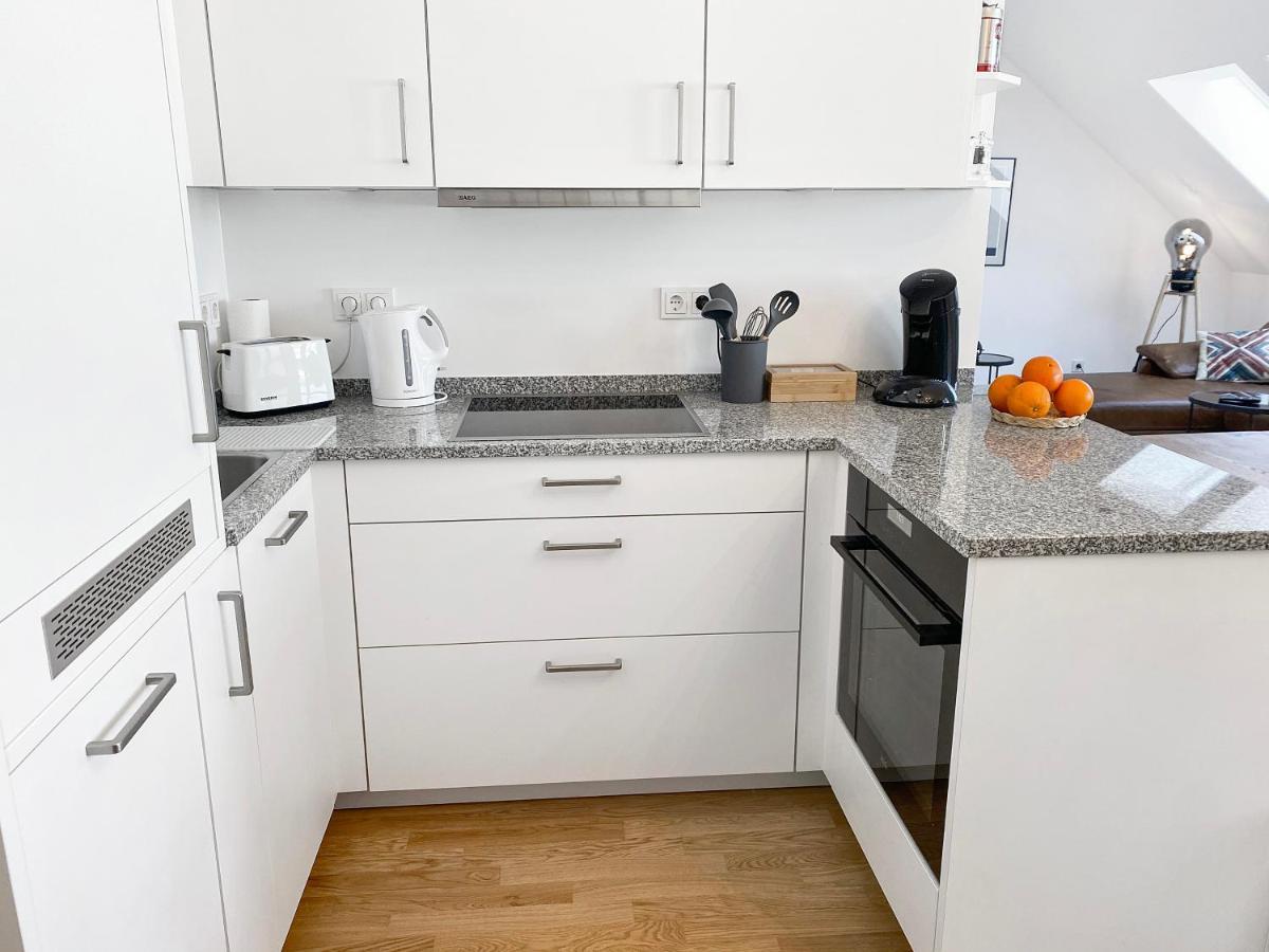 Modern & Stylisch - Penthouse-Feeling Nahe Flughafen Muenchen Appartement Freising Buitenkant foto